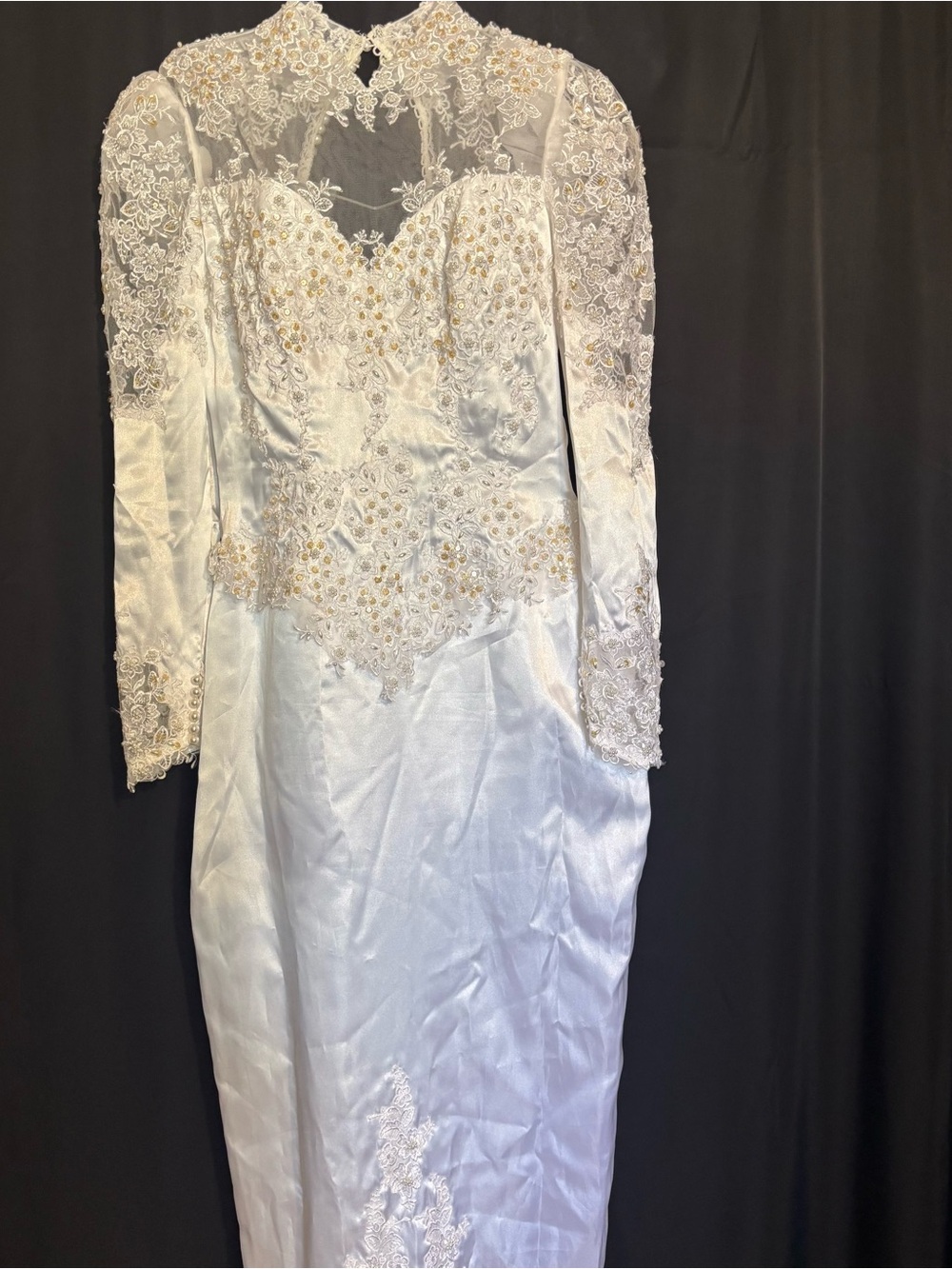 Vintage Bonny Wedding Dress Size 12 Beaded Lace Long Sleeve Bow Long Veil Train